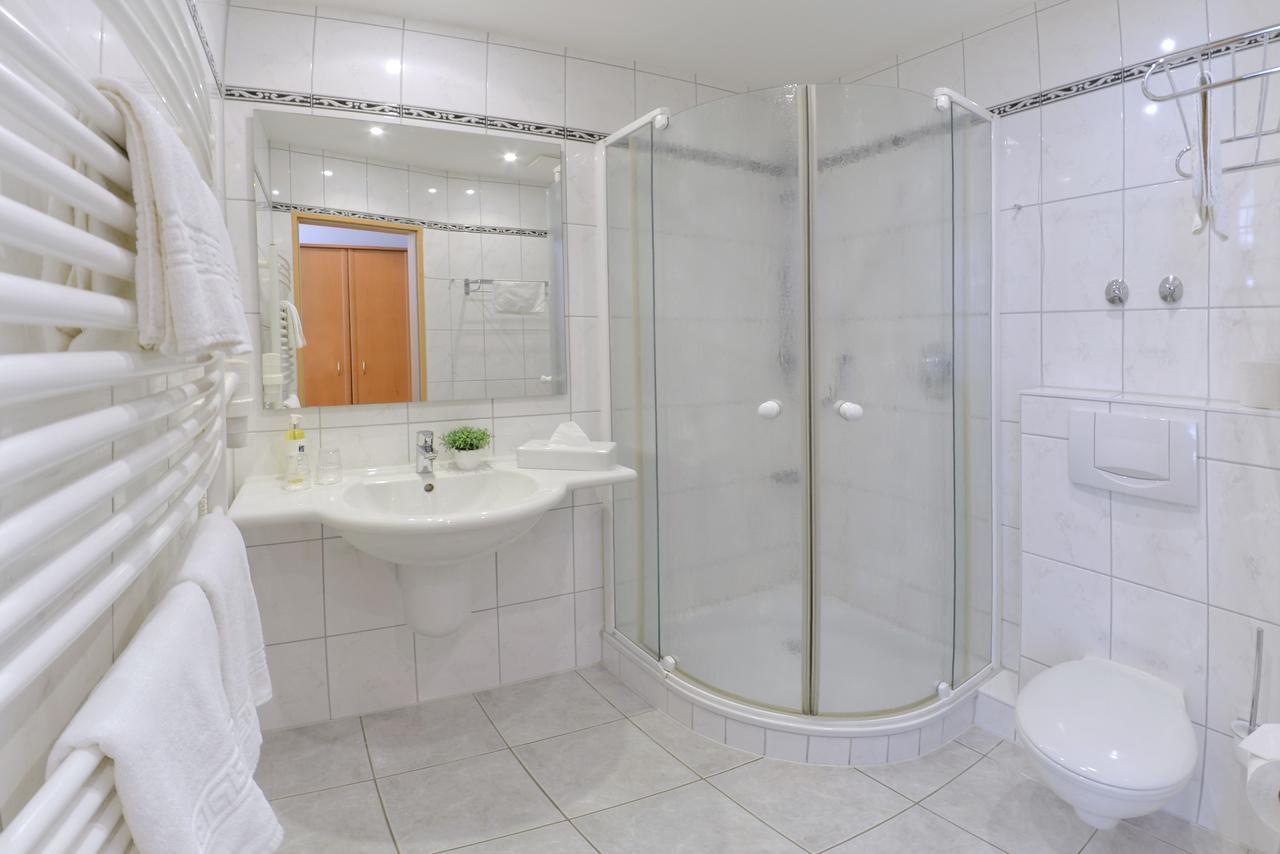 Landhotel Zur Eiche Buxtehude Ngoại thất bức ảnh